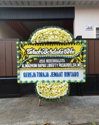 Papan Bunga Duka di Panosogan